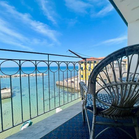 Casa Vacanze Porto Delle Gatte Санта-Мария-ди-Кастеллабате Экстерьер фото
